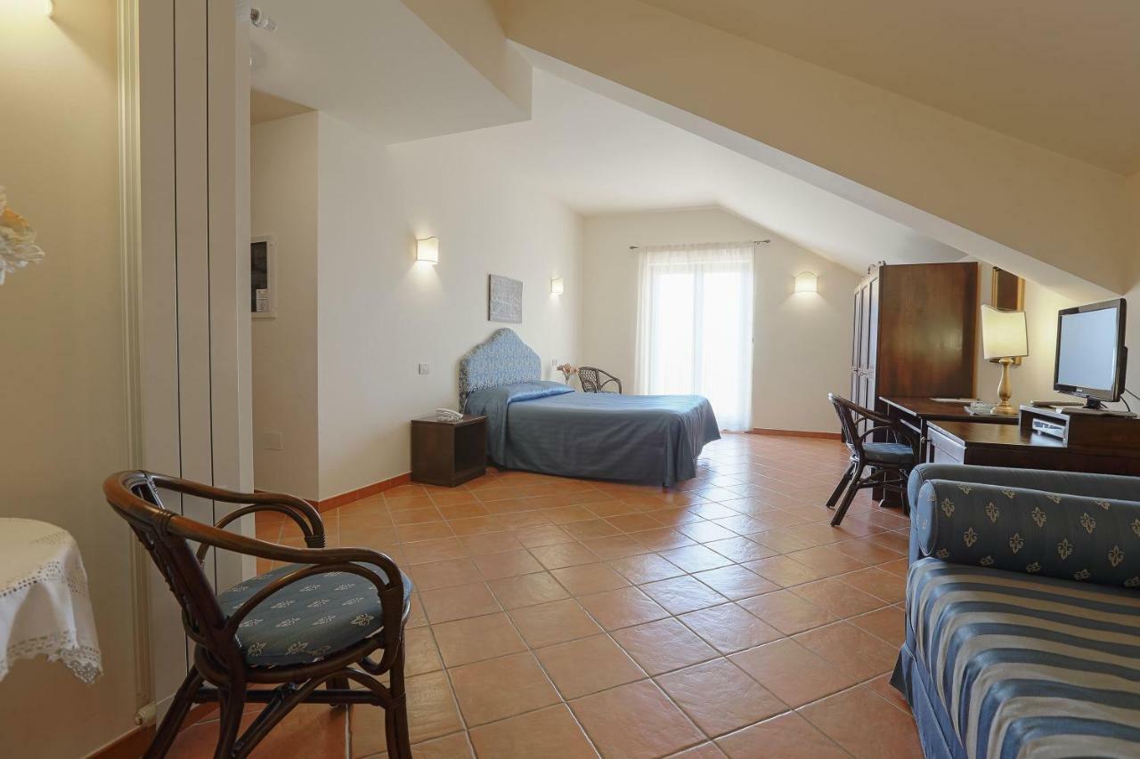 Pigna D'Oro Country Hotel Santo Stefano Quisquina Kültér fotó