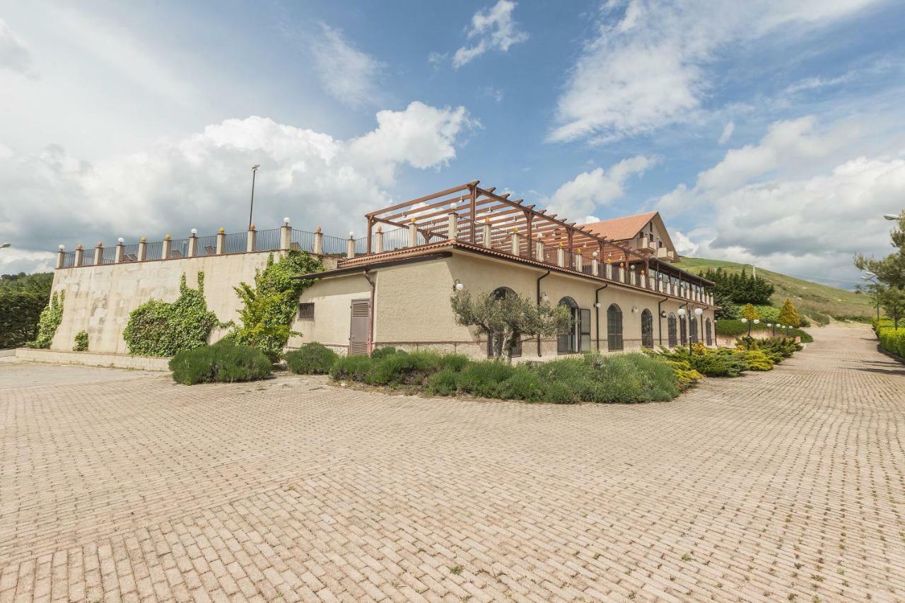 Pigna D'Oro Country Hotel Santo Stefano Quisquina Kültér fotó