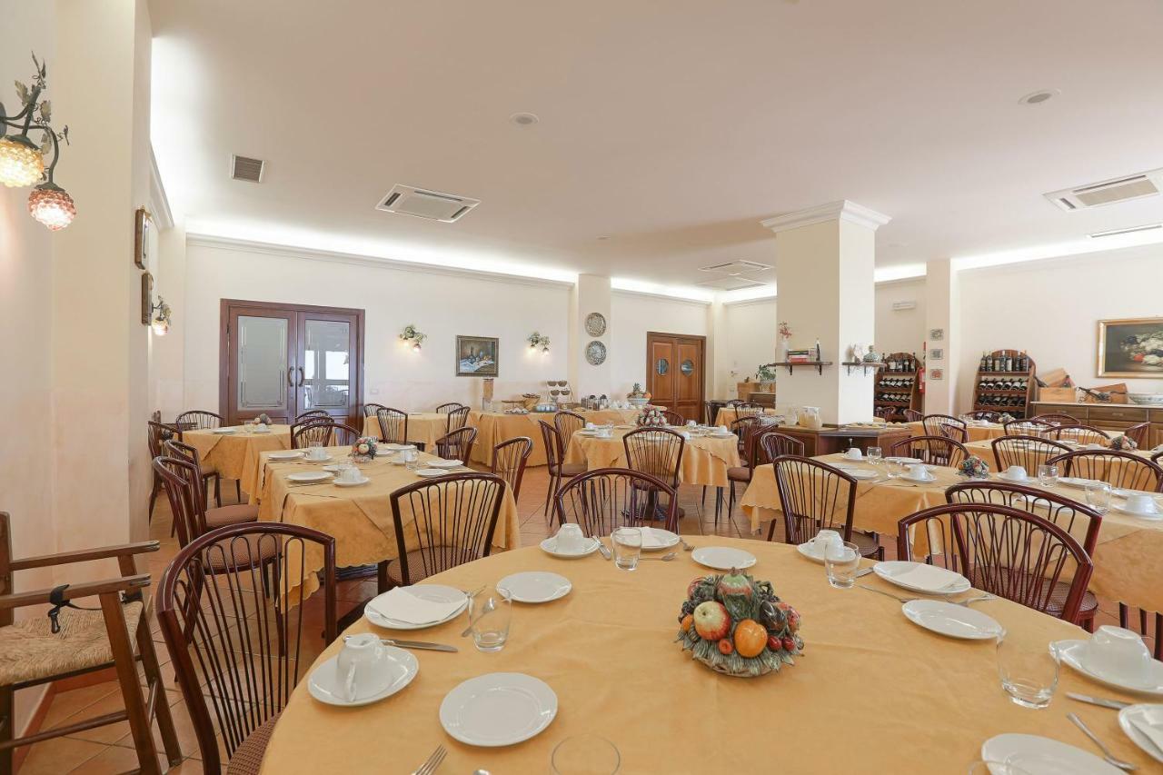 Pigna D'Oro Country Hotel Santo Stefano Quisquina Kültér fotó